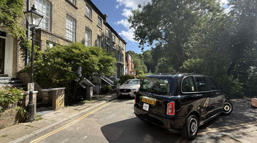 Bridget Jones Private Black Taxi Tour