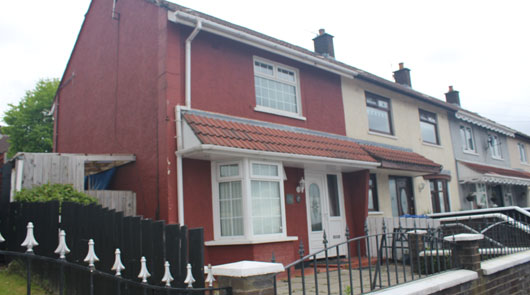 Derry Girls Tour by Taxi with Private Guide